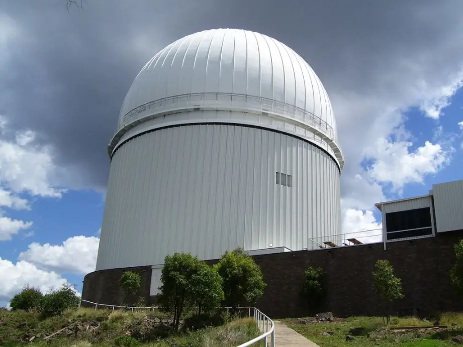 a white colour astrophysical observatory